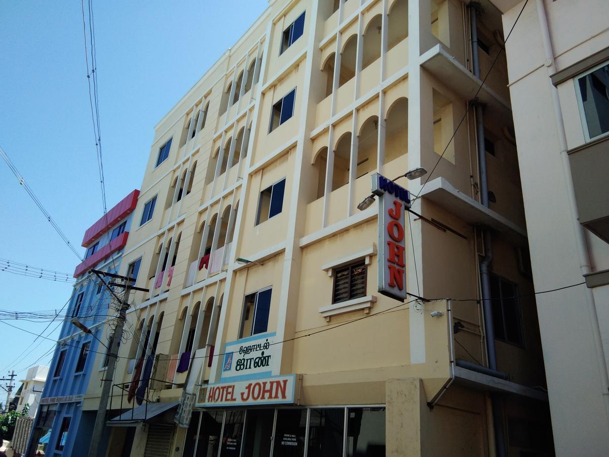 Hotel John Kânyâkumârî Extérieur photo